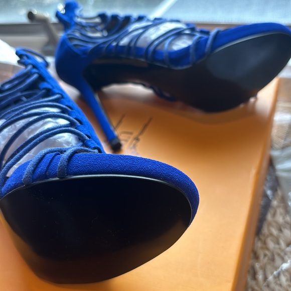 Upstep women blue suede women shoe size 6.5 - Picture 3 of 3